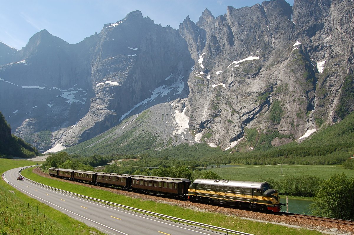 Trollveggen, 2007-06-11   Photo: Leif J Olestad