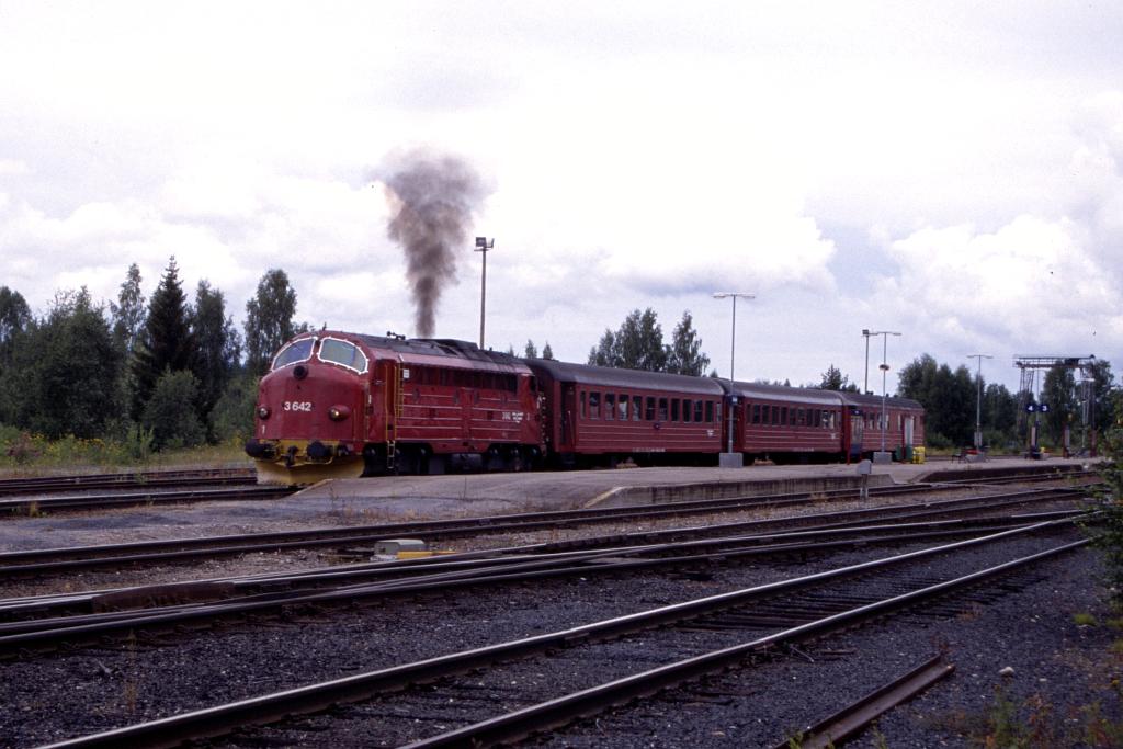 Elverum, 1998-08-09 (train 302) Photo: Lolke Bijlsma