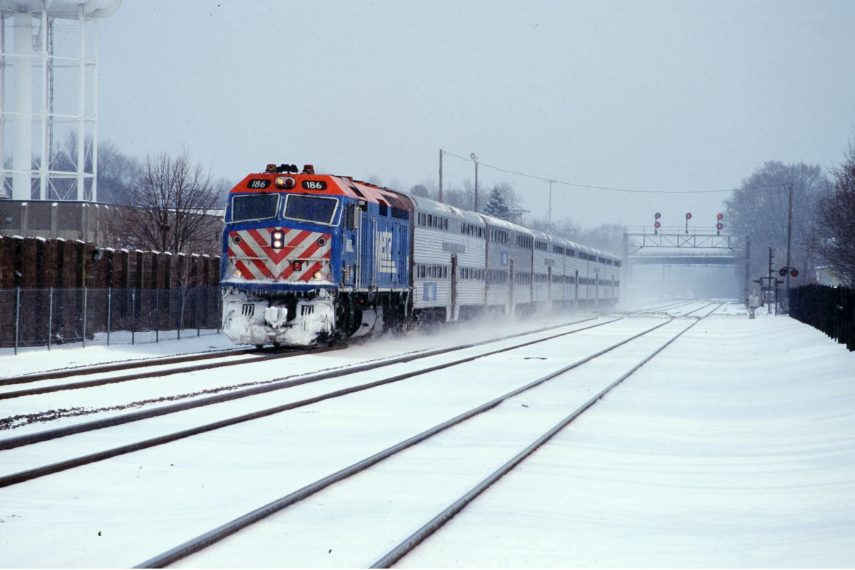 train 1305 - Naperville   2000-01-30