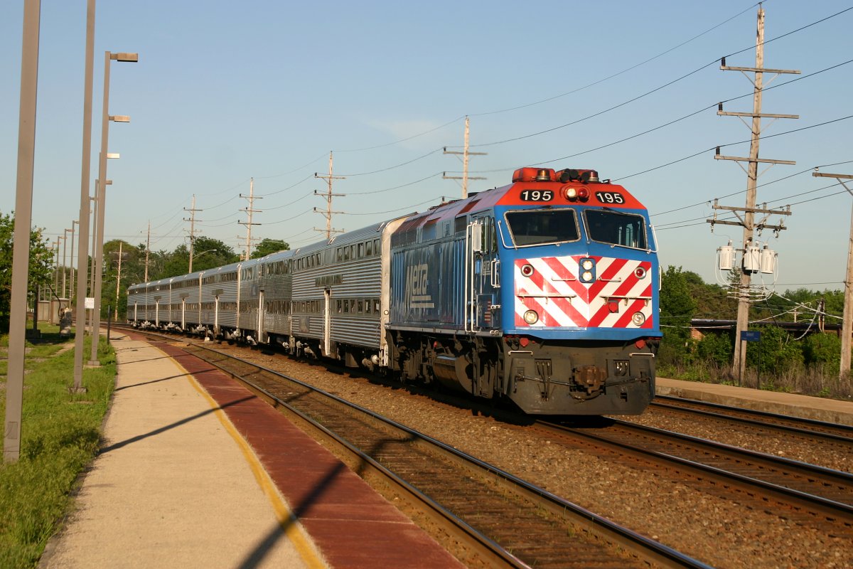 train 1283 - Downers Grove (Belmont)   2004-05-28